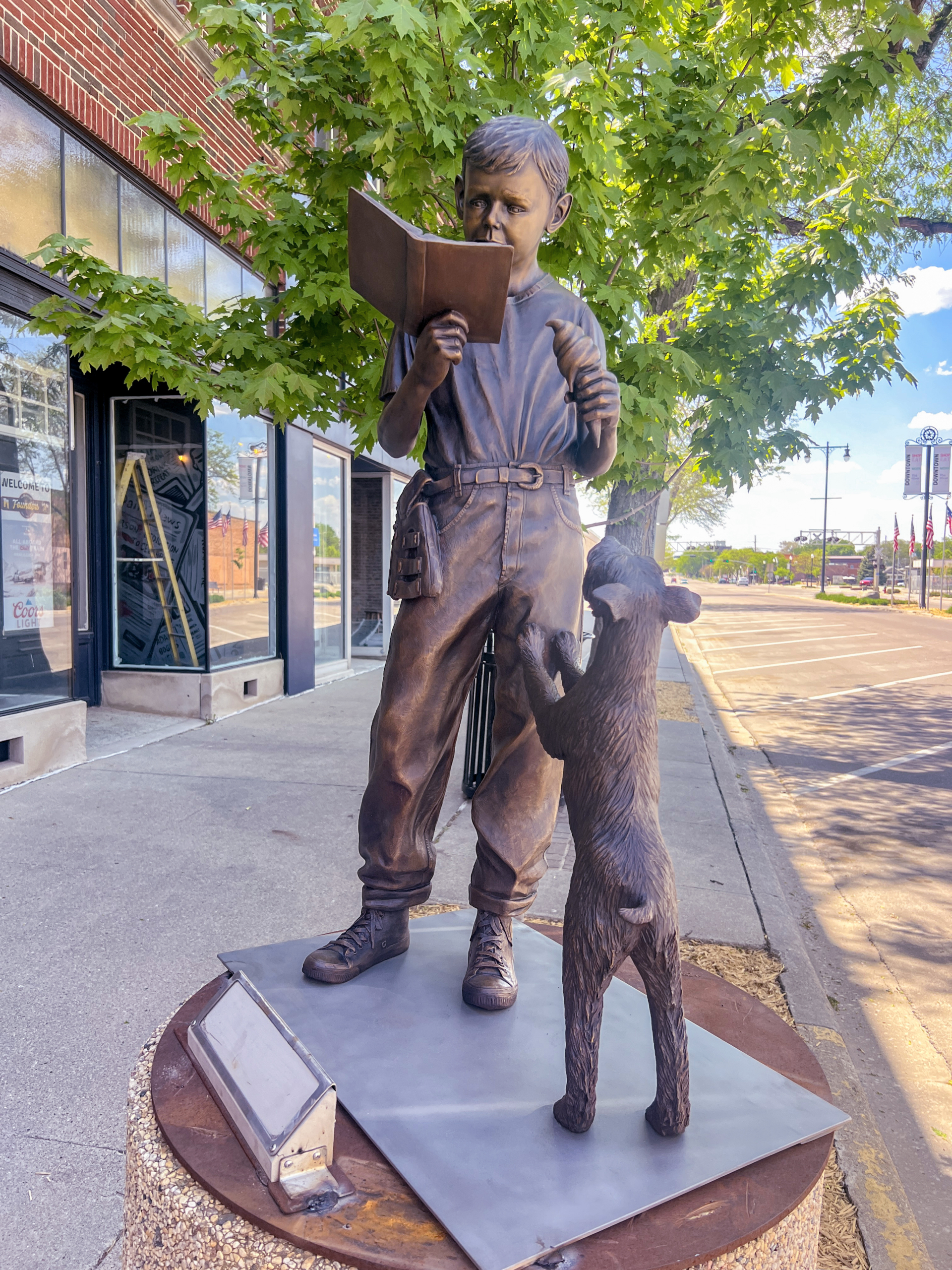 Saturday's Distractions 2025 Sculpture Walk